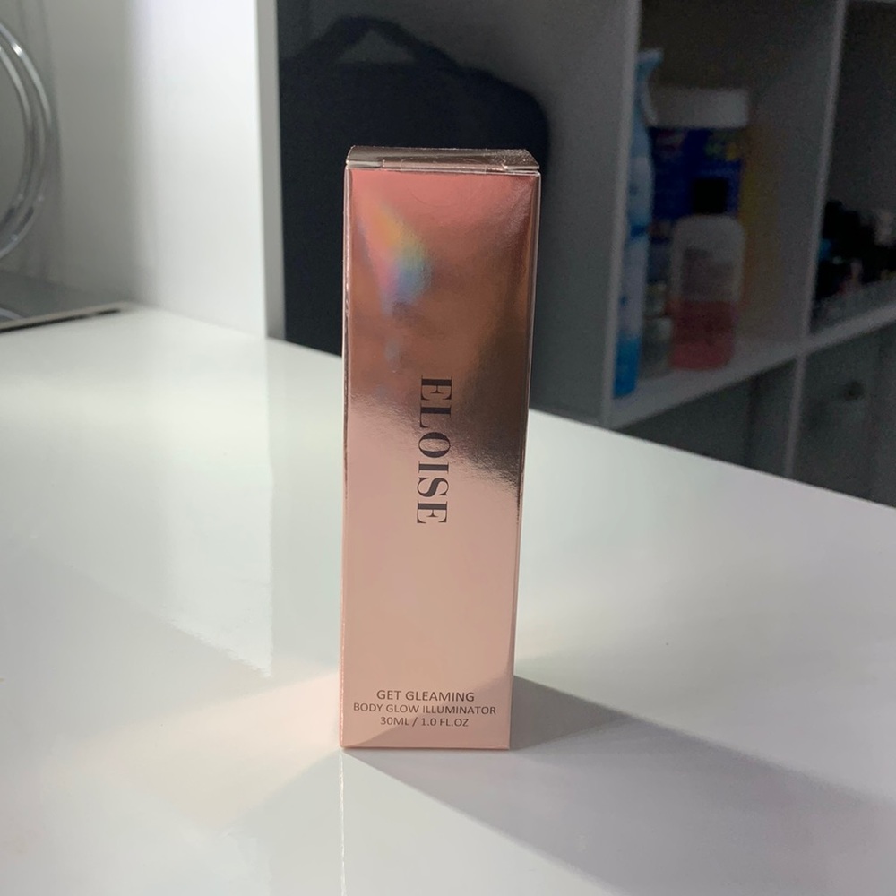 Eloise Get Gleaming Body Glow Illuminator